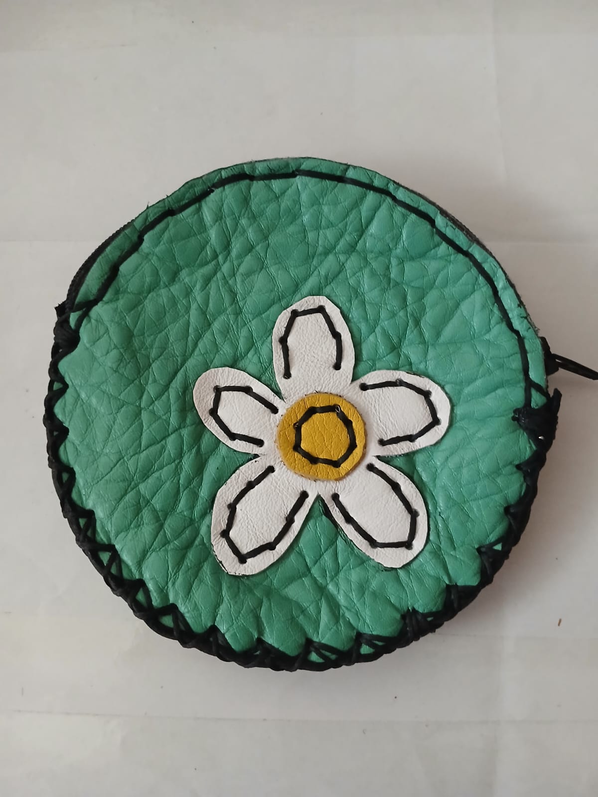 Monderero flor en blanco